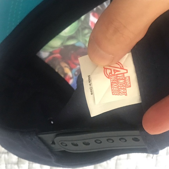 Marvel Avengers Characters Blue SnapBack Hat - Picture 5 of 5